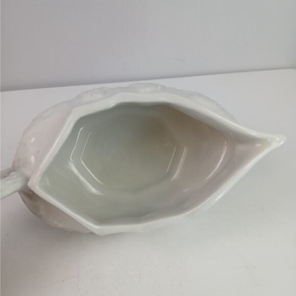 Red-Cliff Ironstone White Gravy Boat Planter Flower Vase Raised Leaf Pattern - Picture 6 of 9